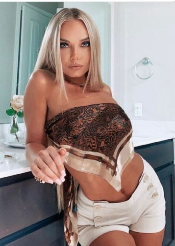 Анжела, Г. Редкино